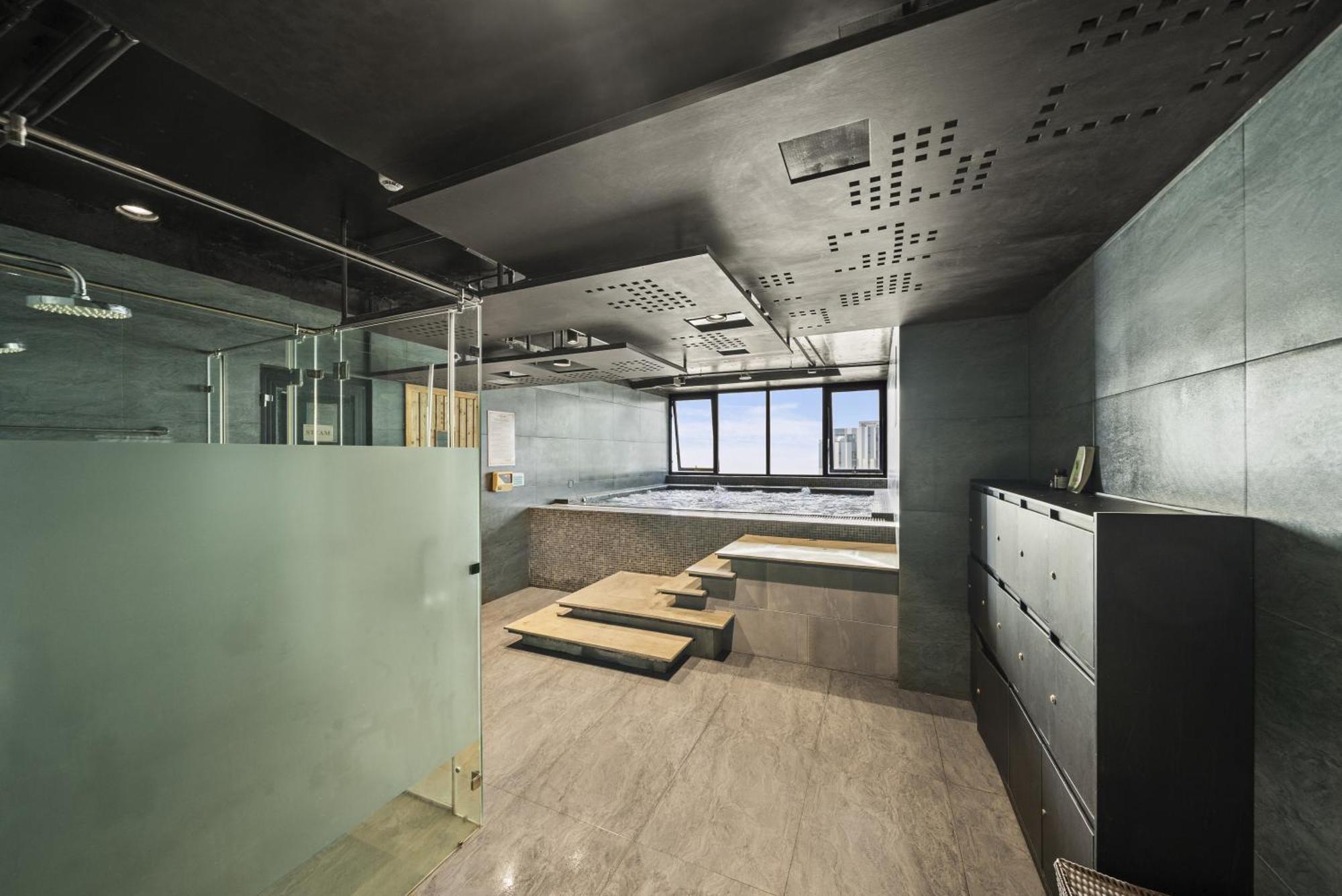 The Code Hotel&Spa Da Nang Buitenkant foto
